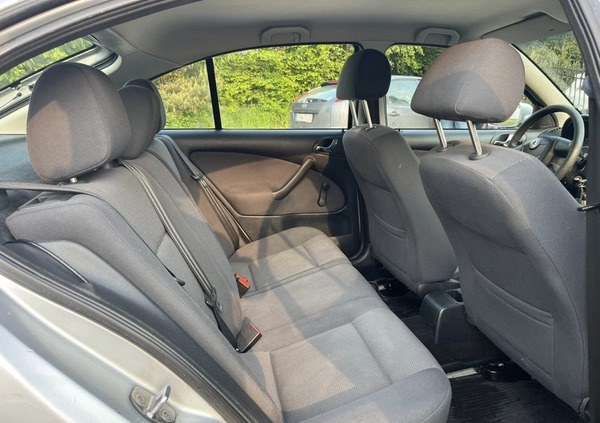Skoda Octavia cena 14900 przebieg: 230000, rok produkcji 2009 z Śrem małe 742